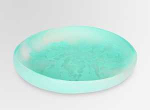 Elegante Bandeja de Servicio de Resina Ecológica Hecha a Mano con Borde Metálico y Diseño Decorativo para Uso en Restaurantes de Alta Gama - Product Image 5