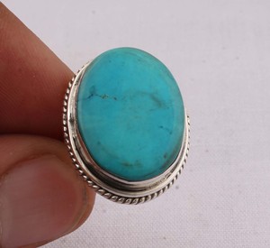 Bague de fête classique artisanale en argent sterling 925 avec améthyste, vente en gros, vintage, ovale, pierre précieuse, motif soleil, bordure dentelée, style affirmé - Product Image 1