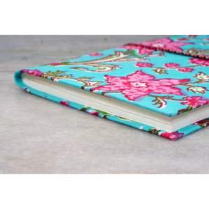 Diario Personalizado Hecho a Mano con Cubierta de Tela Impresa Digitalmente, 100 Hojas de Papel Premium, Regalo para Mujer, Ligero y de Alta Calidad - Product Image 5