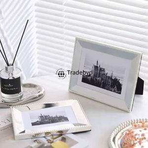 Cadre photo en métal fait main, décoration d'intérieur design par Tradebyd - Product Image 1