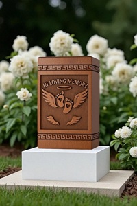Urna de Madera Estilo Americano Hecha a Mano para Cenizas de Cremación, Árbol de la Vida y Alas de Ángel Grabadas, Ecológica y Personalizada - Product Image 1