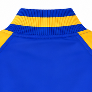 Chaqueta Bomber Azul Rey y Amarilla para Mujer con Letras Bordadas en Chenilla, Forro Personalizado, Botones a Presión y Ribetes Estilo Universitario - Product Image 5