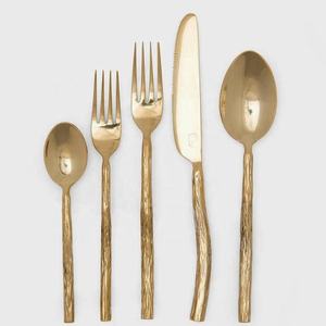 Couverts en acier inoxydable poli et argent à manche doré dans une boîte cadeau pour mariage et fête - Product Image 5