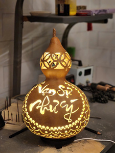 Calabaza Seca Hecha a Mano DISPONIBLE – Figura Artesanal Natural Sostenible para Regalos Creativos - Product Image 5