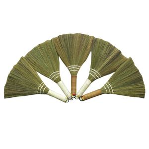 Juego de escobas de madera ecológicas hechas a mano con diseño de flor de hierba, escoba de barrido de ventana y recogedor para uso doméstico - Product Image 3