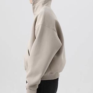 Survêtements personnalisés pour femmes, grammage lourd 500 GSM 350 GSM, en molleton polyester/coton, avec broderie, comprenant un sweat à capuche oversize et un short - Product Image 4