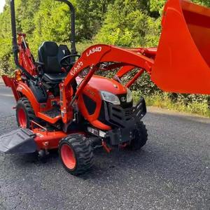 Prix d'usine pour tracteur utilitaire compact 4x4 diesel 25 CV à démarrage électrique avec pompe pour usage agricole et aménagement paysager - Product Image 1