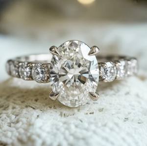 แหวนเพชรโมอิสซาไนต์ทรงรี 3 กะรัต ชุบทอง 18K เงินสเตอร์ลิง ดีไซน์หรูหรา สำหรับงานหมั้น งานแต่งงาน และงานเลี้ยง - Product Image 5