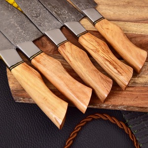 Juego de Cuchillos de Chef de Acero de Damasco Forjado a Mano, Mango de Madera, Acabado Satinado, Estilo Japonés, 8-9.9 Pulgadas de Largo, para Mano Derecha - Product Image 4