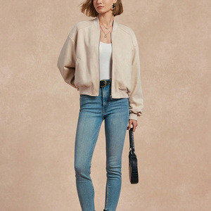 Chaqueta Bomber para Mujer de Diseño Elegante con Camuflaje y Bordado, Personalizable con Cierre, para Marca y Etiqueta Privada - Product Image 3