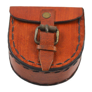 Brújula Portátil de Latón con Funda de Cuero, Totalmente Funcional, Regalo Náutico Personalizado para Camping, Senderismo y Deportes al Aire Libre - Product Image 2