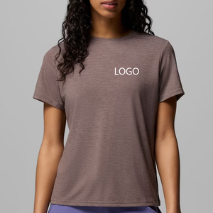 T-shirt à manches courtes en pur coton confortable pour femmes, avec logo personnalisé, pour acheteurs en gros, collection tendance 2026 - Product Image 1