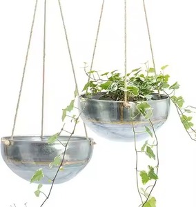 Ensemble de jardinières suspendues en métal, design minimaliste moderne, design circulaire, revêtement en poudre noire, pour une utilisation en intérieur et en extérieur, avec plantes vertes - Product Image 5