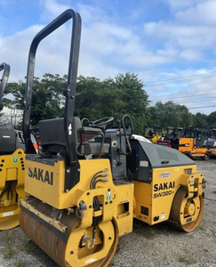 Rodillo Vibratorio Articulado de 3 Toneladas con Doble Tambor de 1200 mm y Sistema de Accionamiento Hidrostático - Product Image 1