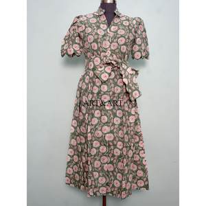 Robe indienne artisanale en coton, élégante, à manches courtes, pour soirée, imprimé floral, cadeau personnalisé, robe de mode pour femme, en provenance d'Inde. - Product Image 1