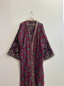 Kimono long en viscose georgette brodé Phulkari pour femme, cadeau pour elle - Product Image 4