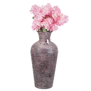 Vase à fleurs en cuivre moderne fait à la main, décoration de table écologique pour le salon et décoration de pot de fleurs design - Product Image 1