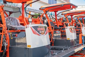 Hogico รถแทรคเตอร์80VN อเนกประสงค์เทอร์โบ3 in 1 80HP เครื่องจักรกลการเกษตร - Product Image 4