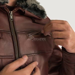 Chaqueta de Cuero Negra para Hombre, Estilo Motero, Cuello Alto Clásico, Cuero Genuino, Entrega Rápida - Product Image 5