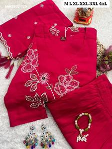 Conjunto de Kurti y Pantalón Recto de Seda Romana de Alta Calidad con Bordado Floral Blanco - Trabajo Zardozi Hecho a Mano - Suministro al por Mayor - Product Image 5