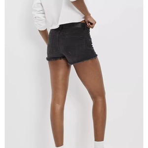 Wholesale Customizable Black <b>Denim</b> Shorts for Women Fashionable High-Waist Summer Shorts Breathable Washed Hem Edges Pockets - Product Image 3