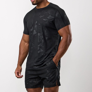 T-shirts avec logo, impression personnalisée, impression surdimensionnée, sérigraphie, personnalisation de t-shirt, 100 % coton, designs pour hommes, t-shirt personnalisé - Product Image 1