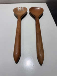 Cubiertos de madera natural hechos a mano-Juego de servidor de ensalada de madera de forma única Vajilla sostenible para fiestas - Product Image 3