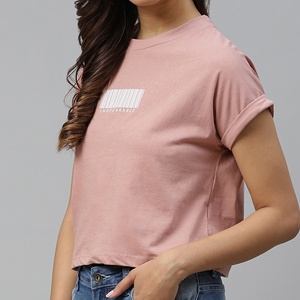 เสื้อยืดผู้หญิงหลากสีสันแบบคลาสสิก ระบายอากาศได้ดี คอเสื้อแบบสั้น พิมพ์ลาย สำหรับสาวๆ วัยผู้ใหญ่ ขายส่งเสื้อผ้าจากบังกลาเทศ ปี 2026 - Product Image 3