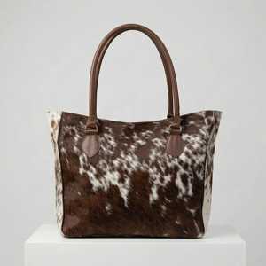 Bolso Tote de Cuero con Pelo Sintético de Gran Capacidad para Mujer, Logotipo Personalizado, Diseño Único y Sostenible para Otoño, Bolsos Tote de Pelo Sintético Suaves OEM - Product Image 6