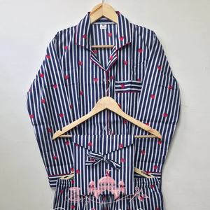 Conjunto de Pijama de Verano para Mujer, Azul Marino y Blanco con Rayas Verticales, de Algodón, Transpirable, de Secado Rápido, Elegante, Camisa de Manga Larga con Botones - Product Image 1