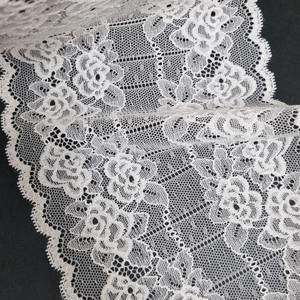 Bande de dentelle extensible festonnée à motif floral rose, largeur 16,5 cm, légère, pour lingerie, robes, décorations de mariage - Product Image 1