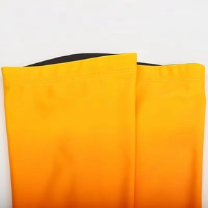 Manchons de compression respirants anti-UV pour le football américain – Manchons de sport personnalisés pour la protection des bras de joueur de football américain - Product Image 2