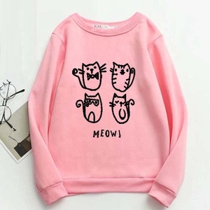 Sudadera Casual Premium para Mujer, Color Negro y Blanco, con Estampado de Cara de Panda, Tallas XS-L, 100% Algodón Felpa Súper Suave, Cuello Redondo, Corte Regular - Product Image 4