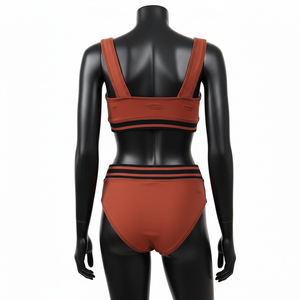 Conjunto de Bikini para Mujer de Alta Calidad en Nylon y Spandex GSM, Color Marrón Óxido con Rayas Negras, Panel con Parche de Chenilla y Logotipo Personalizado - Product Image 2