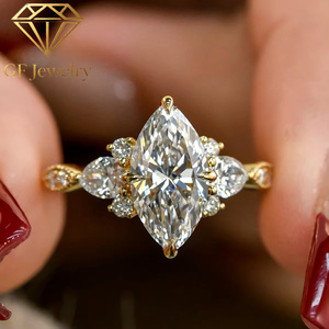 Bague en platine Pt950 avec diamant de laboratoire taille marquise, grappe florale, pierres latérales poire et rondes, bijoux fins de fiançailles - Product Image 1