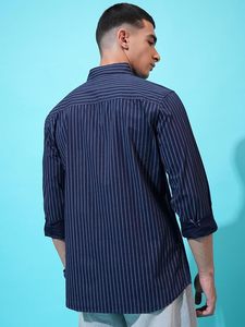 เสื้อเชิ้ตผู้ชายทรงเข้ารูปลายทาง แขนยาว ปกคอปก แนวสมาร์ทแคชชวล ผ้าฝ้ายป๊อปลิน 100% กันยับ ใส่ได้ในฤดูใบไม้ร่วง - Product Image 3