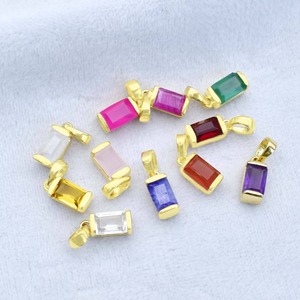 Charm chapado en oro de 9k con forma de corazón y charm de plata de ley con forma de corazón - Product Image 4