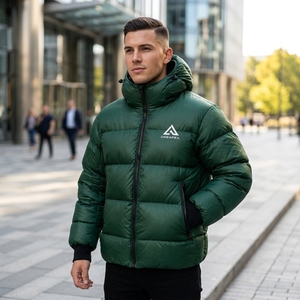 Veste matelassée à capuche verte pour homme, veste d'hiver chaude et matelassée pour l'extérieur, veste légère imperméable One Apex - Product Image 4