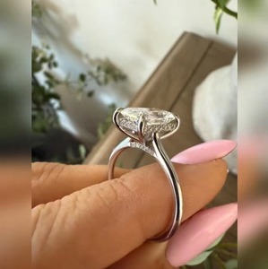 Anillo de lujo con diamante cultivado en laboratorio de corte radiante para mujer, regalo de compromiso y boda en oro de 9K, 14K, 18K con certificación IGI SGL, 3 quilates - Product Image 3