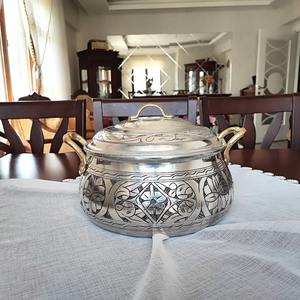 Exportador indio de sartenes metálicas de diseño clásico para encimeras de cocina domésticas y tareas culinarias con calidad y precio de exportación. - Product Image 2