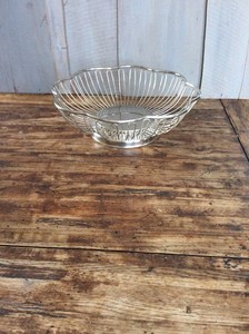 Luxurious Kitchenware Iron Wire Eco-Friendly Multifunction Modern <b>Fruit</b> <b>Storage</b> Basket with Custom Shape and Finest Quality - Product Image 4