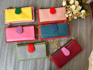 กระเป๋าคลัทช์หนังแท้สำหรับผู้หญิง, กระเป๋าคลัทช์หนังแท้สีรุ้งแบบนำกลับมาใช้ใหม่ทันสมัย - Product Image 4