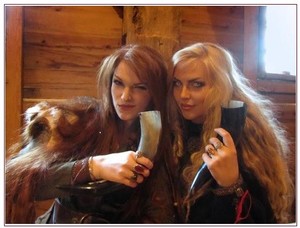 Customized Eco-Friendly Cow Horn <b>Drinking</b> Horn <b>Stand</b> Modern Art Collectible Gift Accessories Creative Wedding Logo Surprise Item - Product Image 6