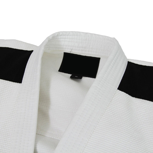 Traje de Entrenamiento de Karate para Estudiantes de Artes Marciales con Movimiento Flexible y Tela de Alto Rendimiento y Larga Duración - Product Image 5