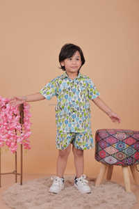 ชุดเสื้อผ้าเด็กผู้ชายคุณภาพสูง ผ้าฝ้าย ชุดลำลอง เสื้อแขนสั้นลายเรียบ สำหรับเด็กอายุ 1-5 ปี - Product Image 5