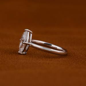 Bague solitaire en or blanc massif 14 carats avec diamant de laboratoire marquise E VVS1 de 1 à 2 carats, certifiée IGI, bijoux fins - Product Image 4