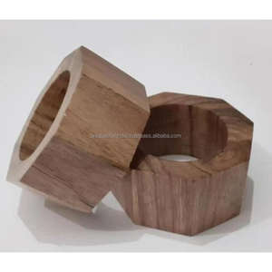 Servilleteros de madera hexagonales modernos | Soportes de madera natural minimalistas para una decoración de mesa elegante y eventos de comedor elegantes - Product Image 1
