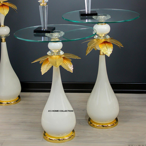 Table d'appoint de qualité supérieure, nouvelle arrivée, en métal, de forme ronde, finition blanche et dorée, pour la maison, les restaurants, les hôtels - Product Image 1
