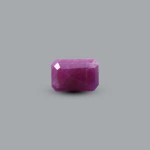 Natural Oval Cut African Ruby 3.8 Carat Loose Gemstone for Fine Jewelry - Product Image 2