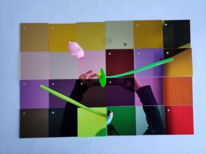 Plaque acrylique miroir unidirectionnel en PMMA noir, 3 mm, 4x8, 1 mm, 4 pieds x 8 pieds, colorée - Product Image 1